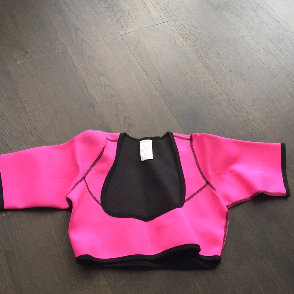 CYSM FIT ULTRA SWEAT + COMPRESSION, Fuchsia Size XL, Brand New